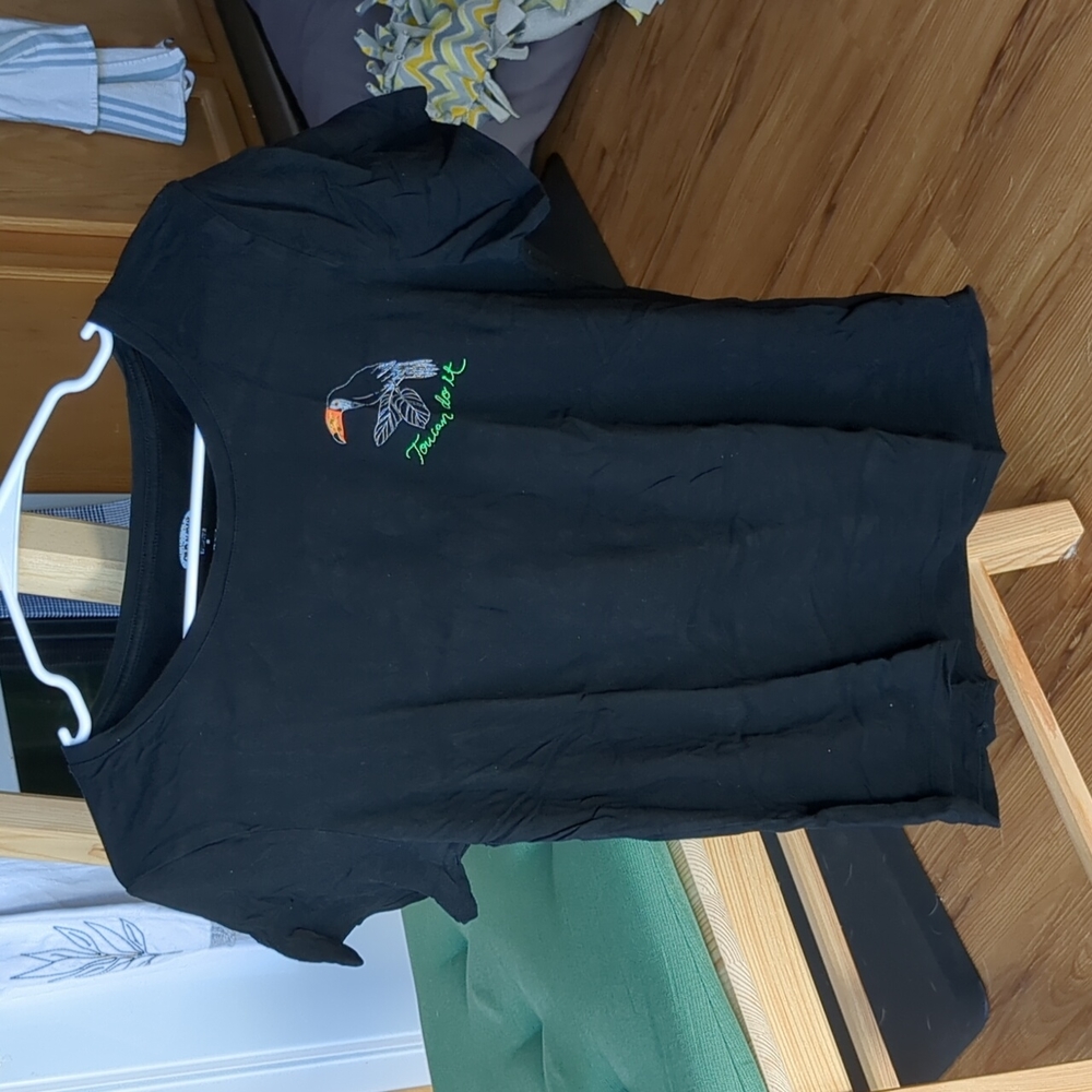 Black Toucan Do It Tee
